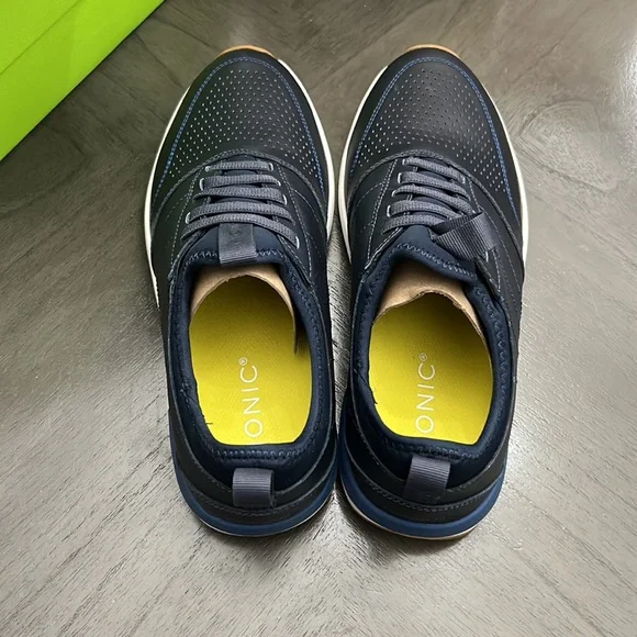 Vionic Trent Sneaker - Picture 5 of 16